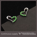 Pendientes de jadeite de color verde completo